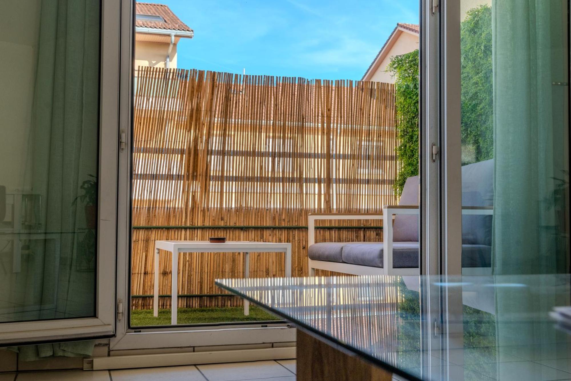 Le Jardin De L'atrium - Moderne Proche De Geneve Et Palexpo